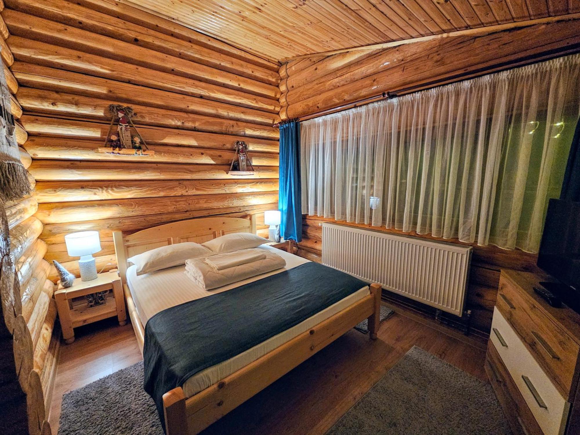 Cabana Alesia, Relaxare La Poalele Raraului Câmpulung Moldovenesc Exterior foto